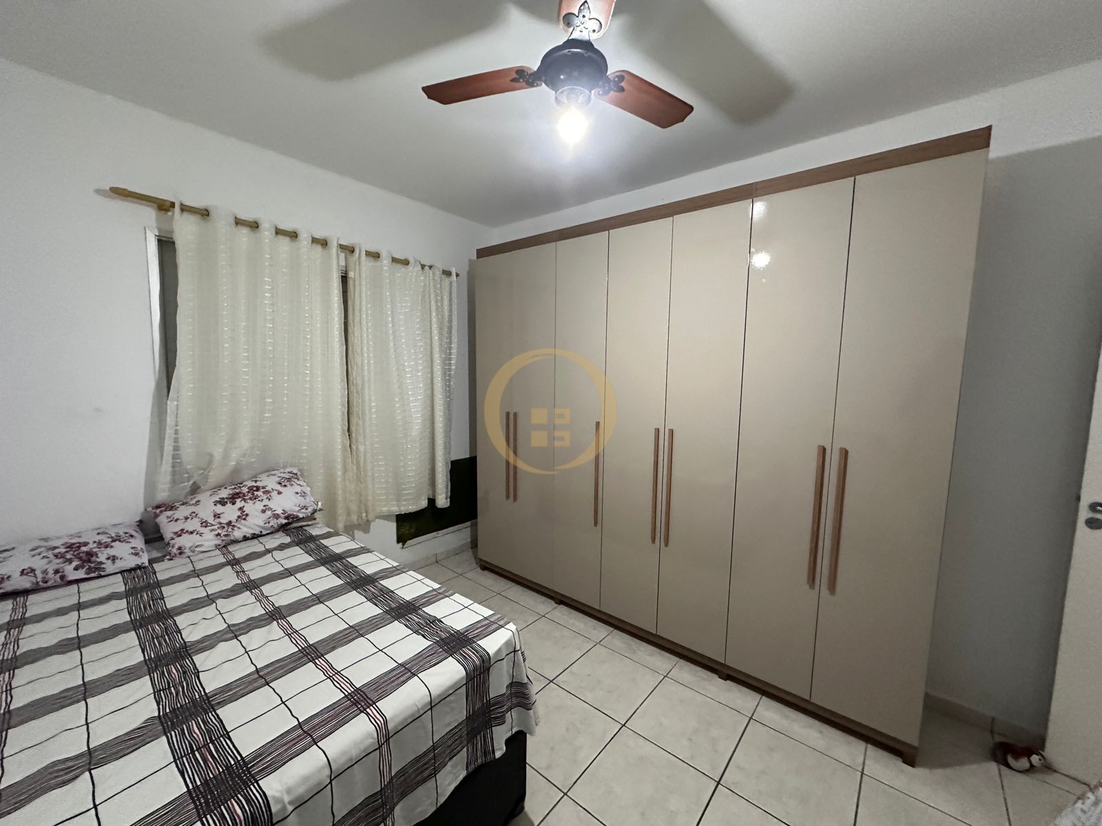 Apartamento na Praia da Enseada, Guarujá - SP