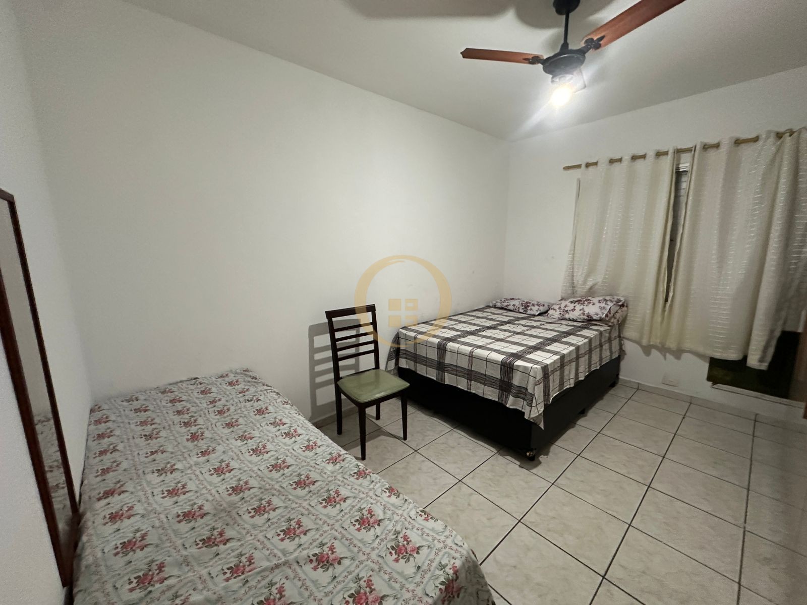 Apartamento na Praia da Enseada, Guarujá - SP