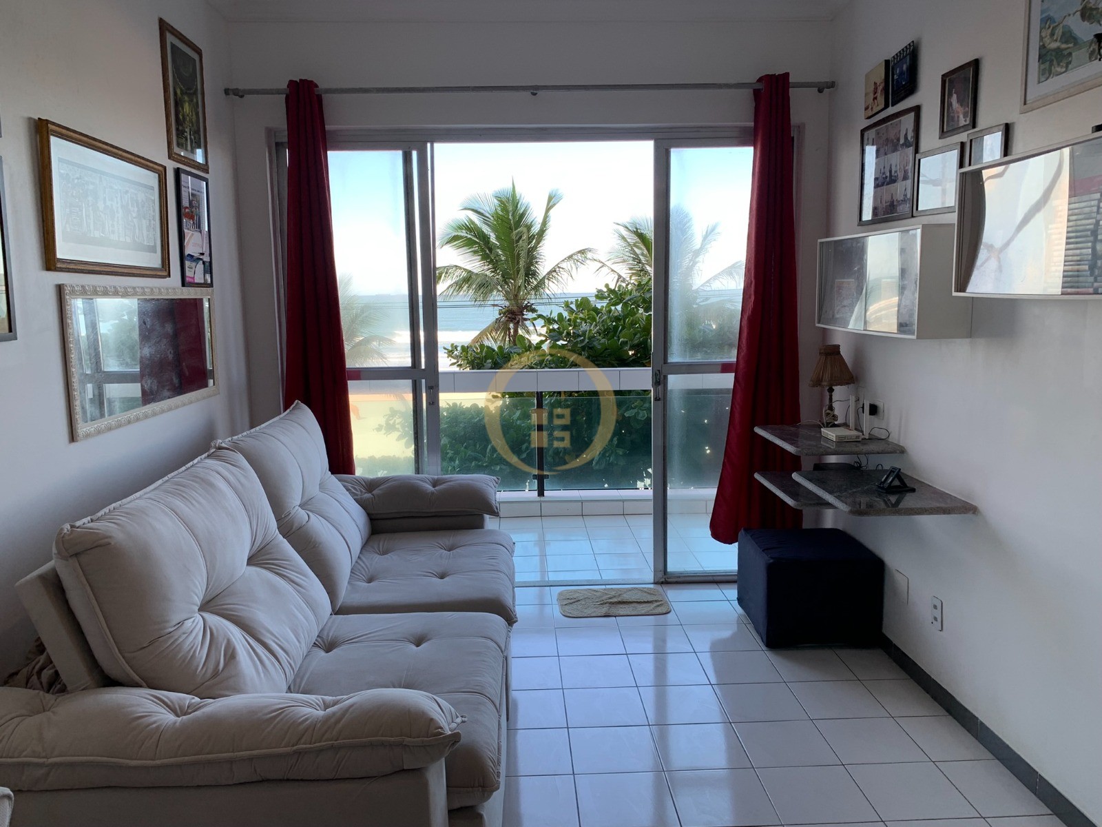 Apartamento Frente ao Mar nas Pitangueiras, Guarujá - SP