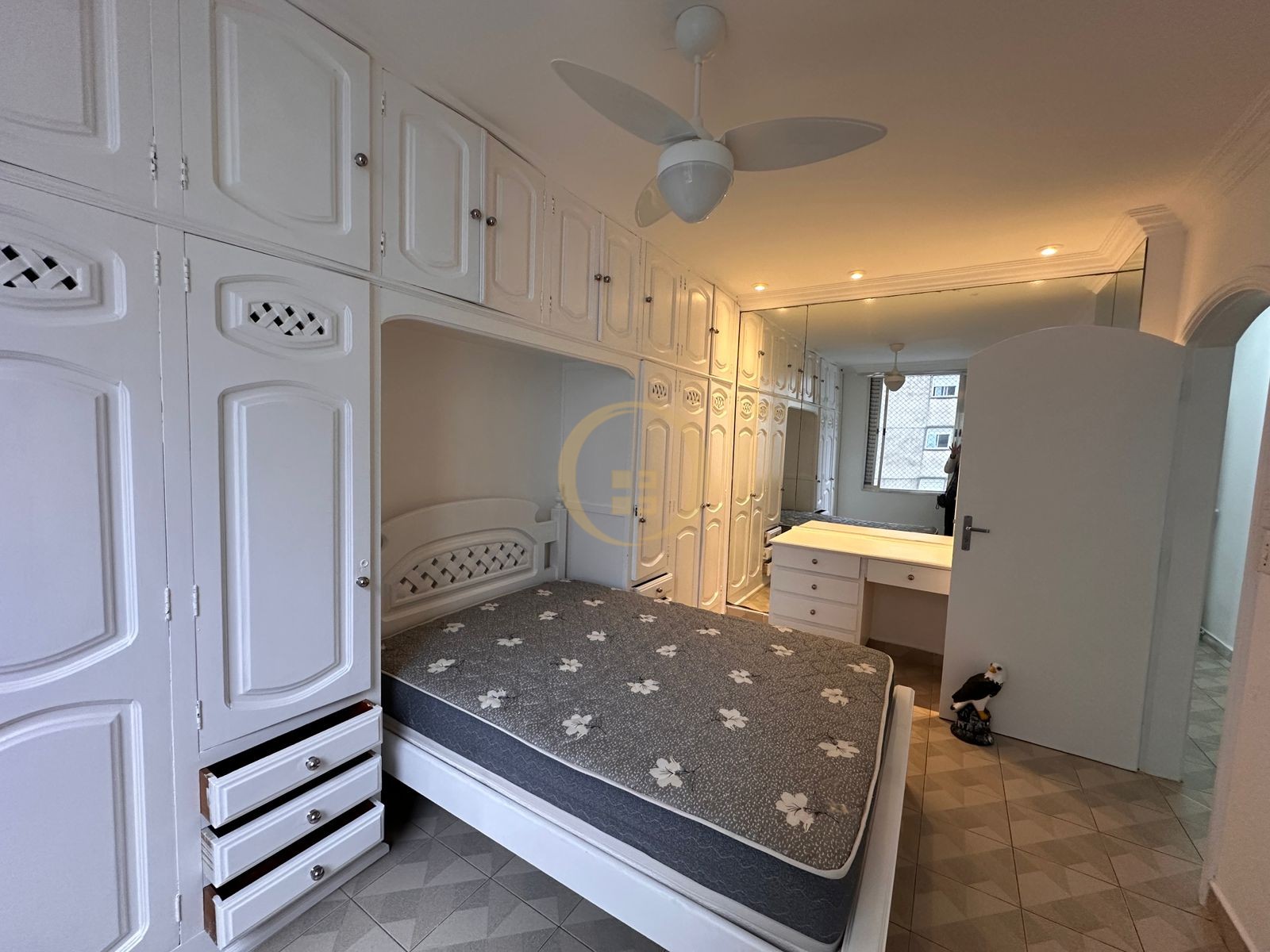 Apartamento-2-dormitorios-Pitangueiras