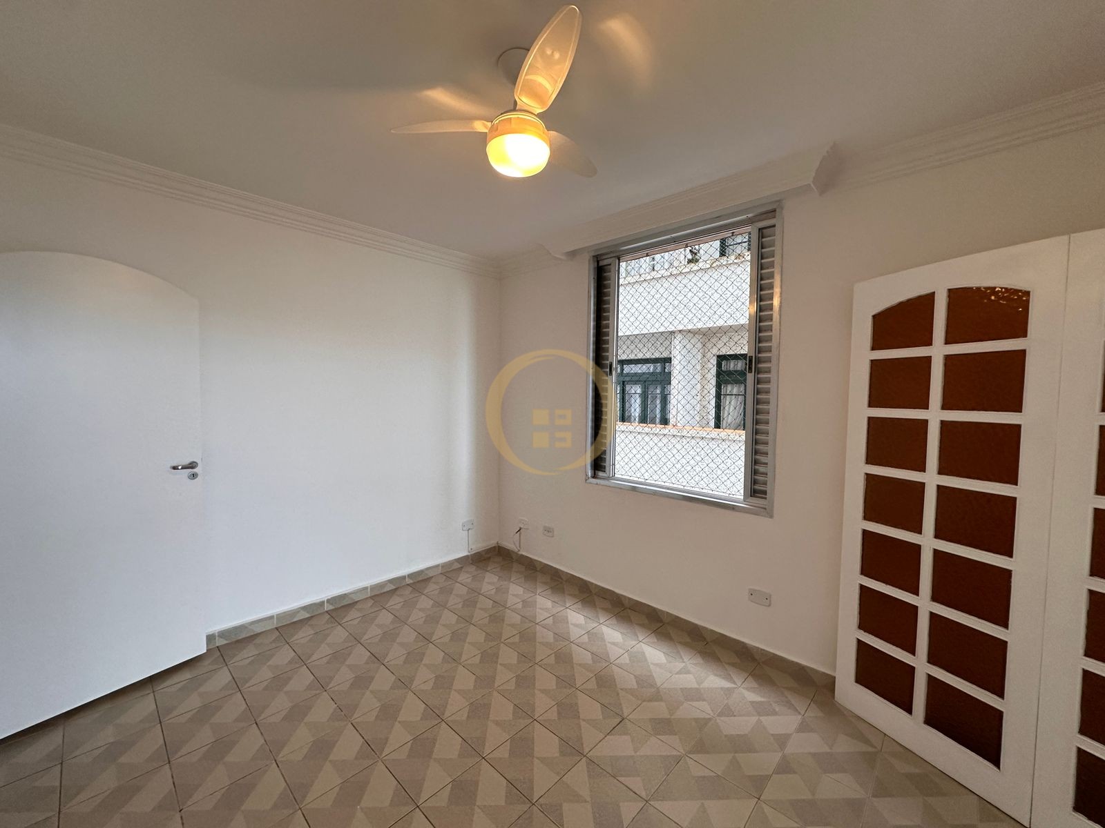 Apartamento-2-dormitorios-Pitangueiras