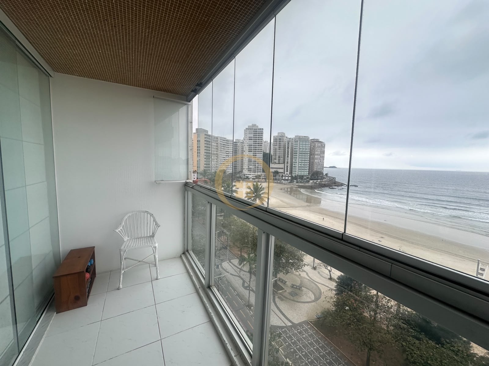 Apartamento-4-dormitorios-Pitangueiras